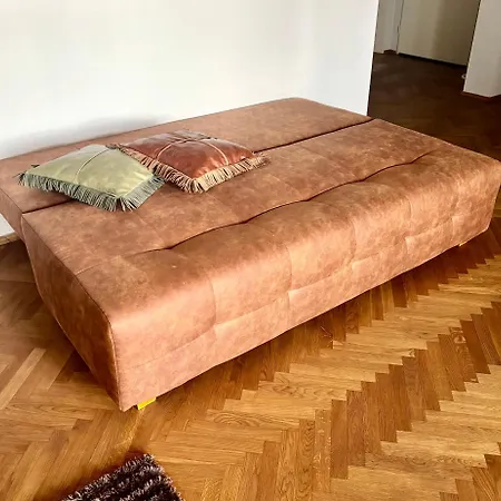 Möbelierte 3-zimmer-wohnung Mit Luxuriöser Innenausstattung In Zentrum Apartment *