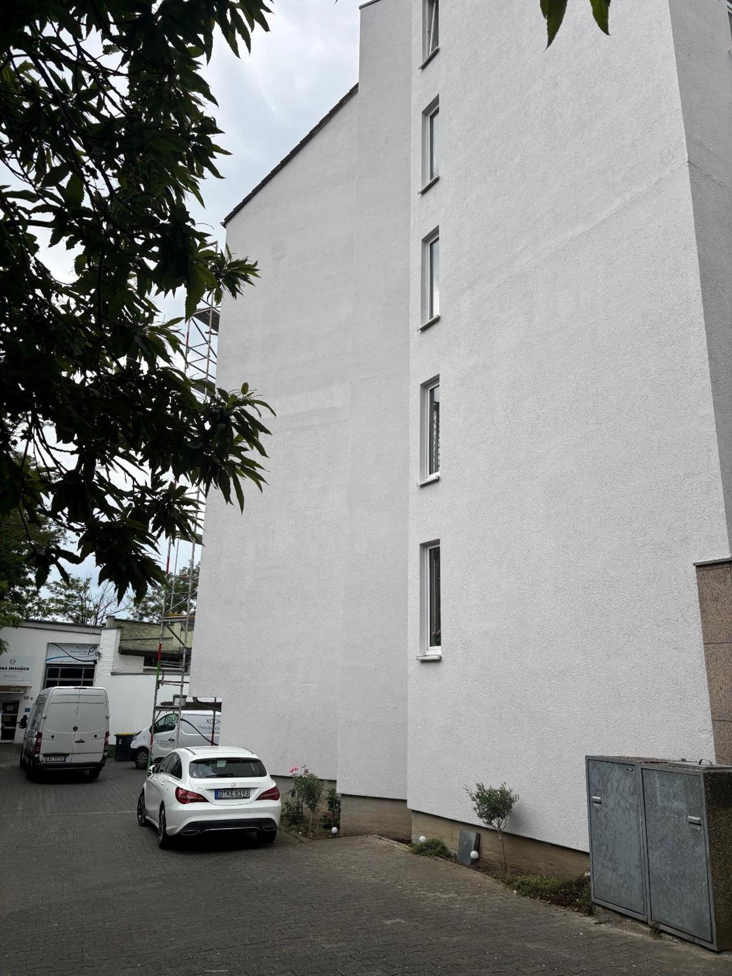 Moebelierte 3-zm-wohnung Mit Luxurioeser Innenausstattung In Zentrum Appartement *