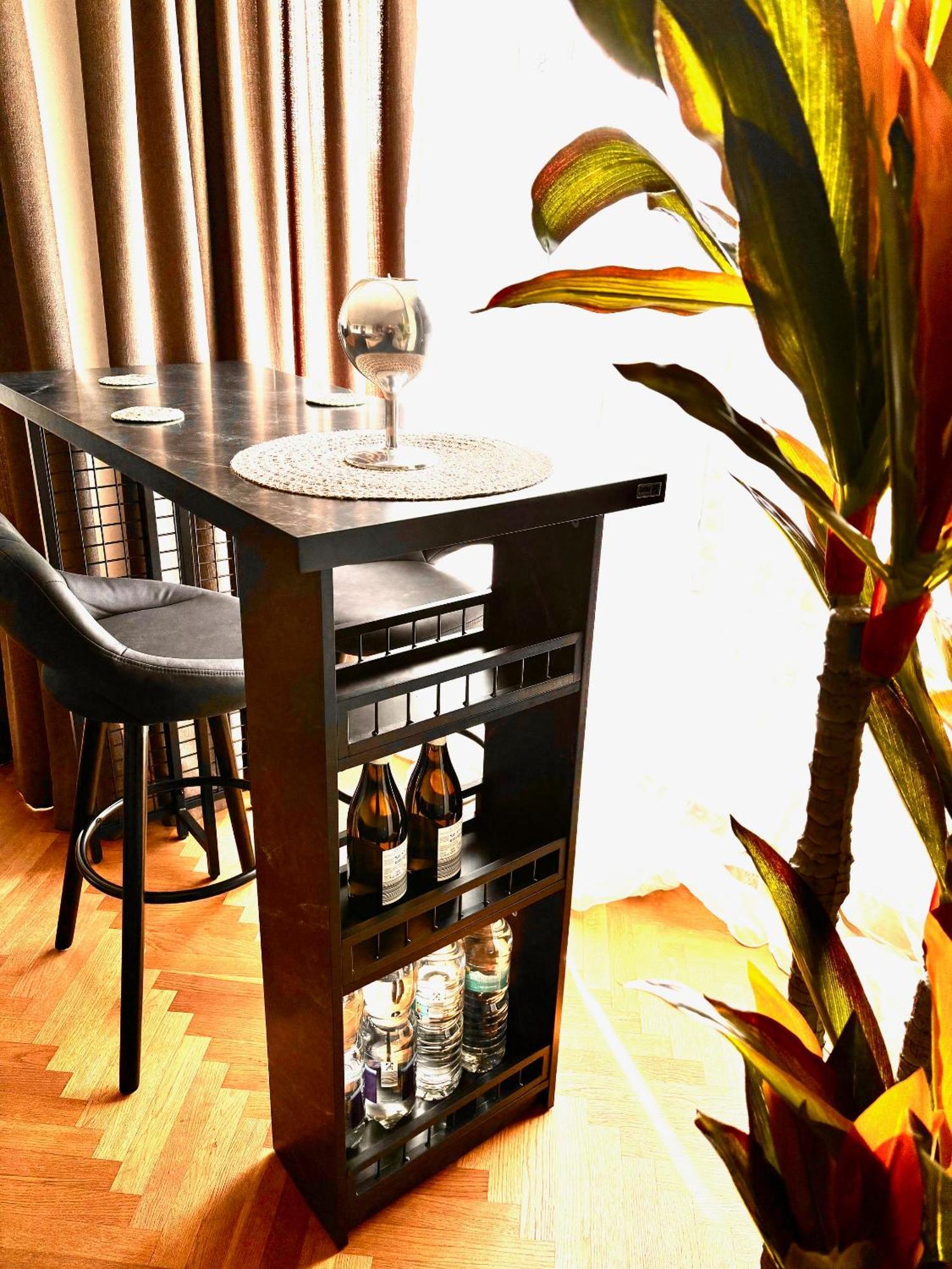 Appartement Moebelierte 3-zm-wohnung Mit Luxurioeser Innenausstattung In Zentrum Düsseldorf